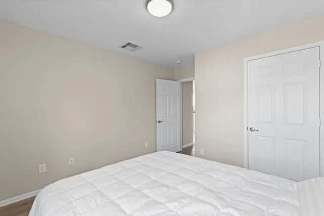 $3,100 | 63 West Lasting Spring Circle, The Woodlands, TX 77389