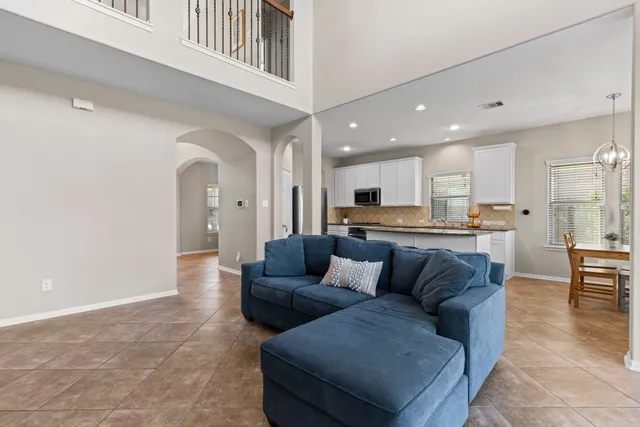 $3,100 | 63 West Lasting Spring Circle, The Woodlands, TX 77389