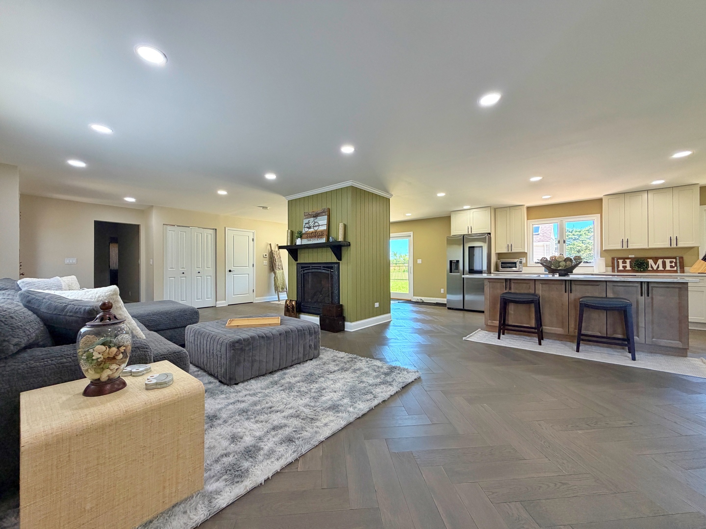 704 North Rose Farm Road Woodstock, IL 60098 - Photo 9 of 64