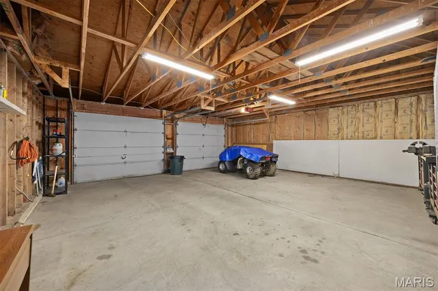 $360,000 | 11938 Davis Road, Alhambra, IL 62001