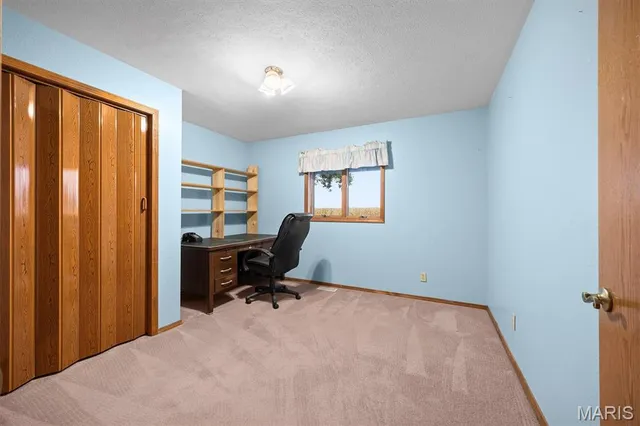 $360,000 | 11938 Davis Road, Alhambra, IL 62001