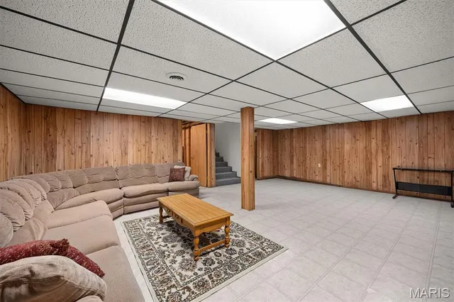 $360,000 | 11938 Davis Road, Alhambra, IL 62001