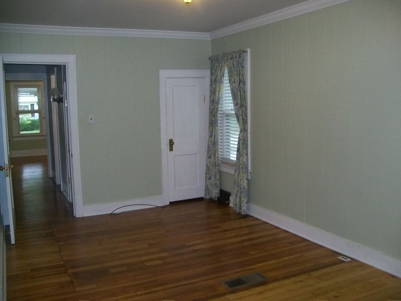 1020 Rosedale Street Alma, MI 48801 - Photo 10 of 24 1839516-9.JPG