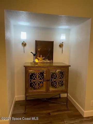 a view of a livingroom with furniture