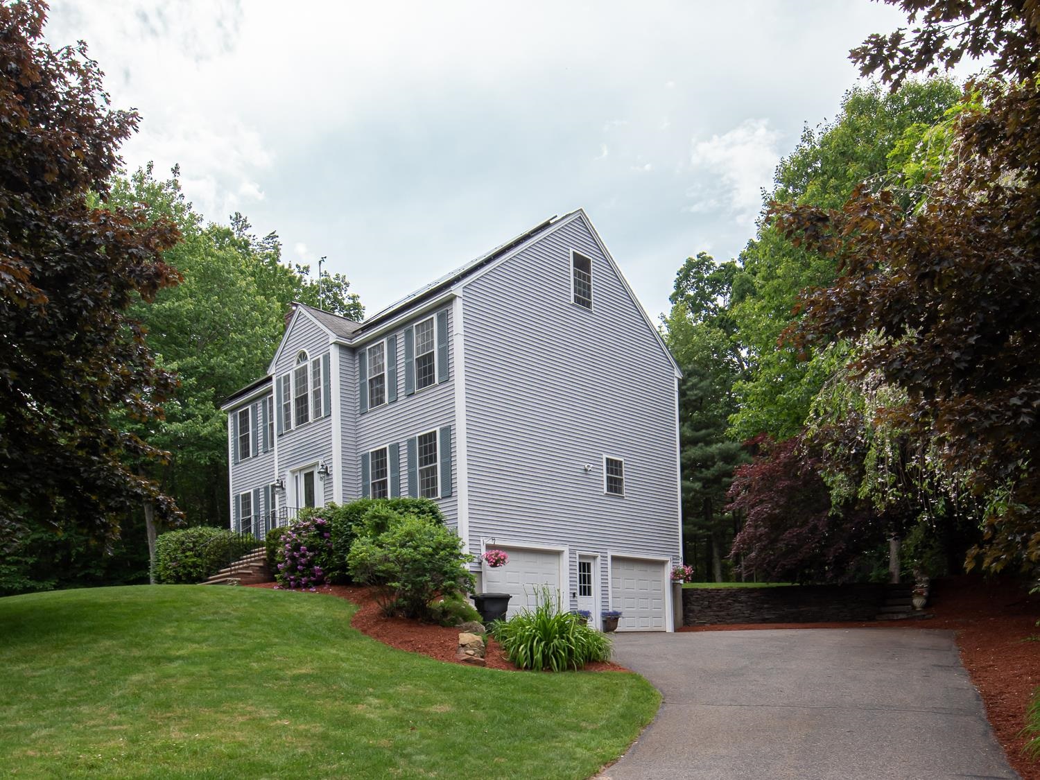 10 Hancock Road Windham, NH 03087 - Photo 3 of 40