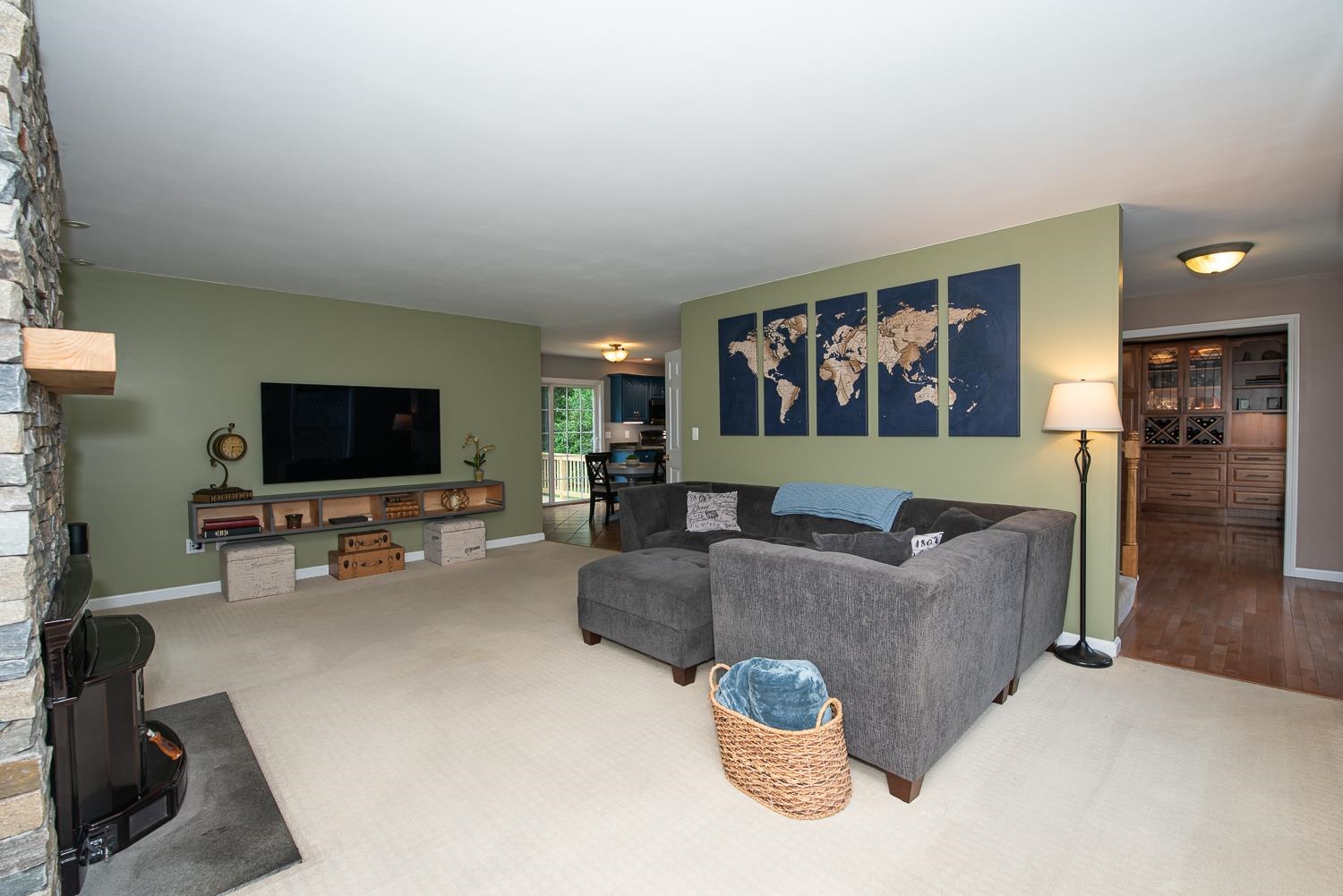 10 Hancock Road Windham, NH 03087 - Photo 8 of 40