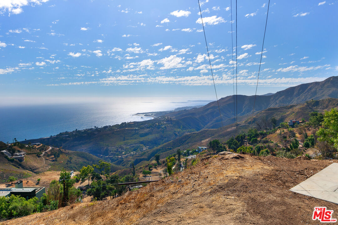 21800 Azurelee Drive Malibu, CA 90265 - Photo 14 of 21 a view of a city