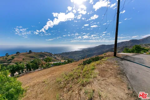$395,000 | 21800 Azurelee Drive, Malibu, CA 90265