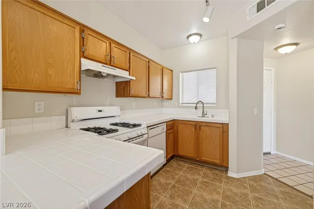 $1,575 | 1050 East Cactus Avenue, Unit 2087, Las Vegas, NV 89183