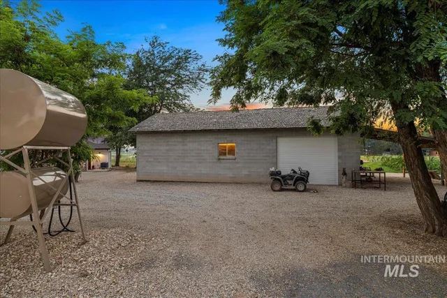$1,575,000 | 6712 Stage Coach Road, Nampa, ID 83686