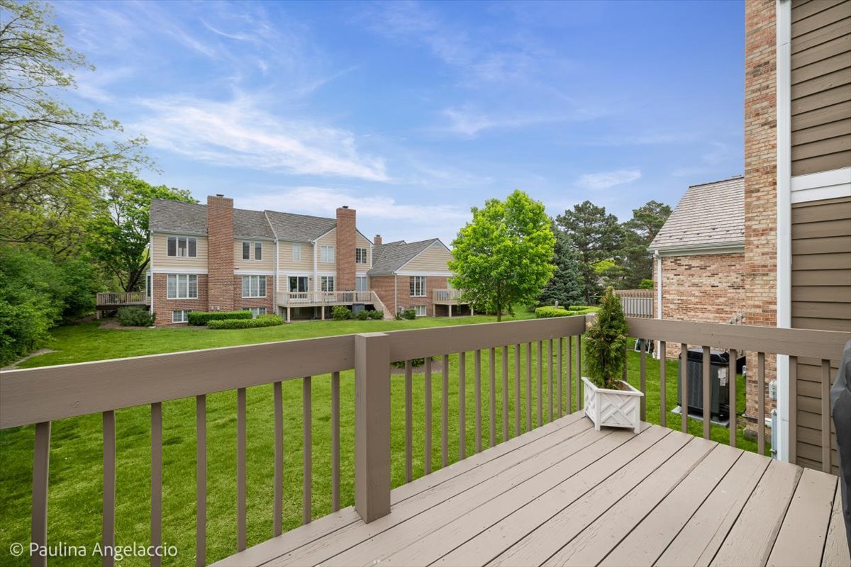 1417 West Shire Circle Inverness, IL 60067 - Photo 12 of 30