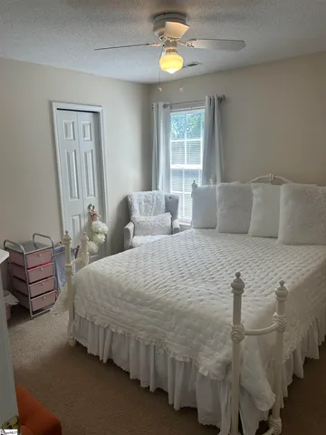 $1,950 | 110 Shelby Court, Simpsonville, SC 29681