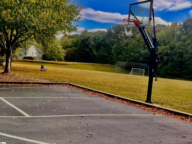 $1,950 | 110 Shelby Court, Simpsonville, SC 29681