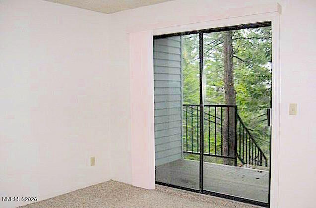 754 Boulder Court, Unit 2 Stateline, NV 89449 - Photo 7 of 14 754 Boulder 2 Slider back