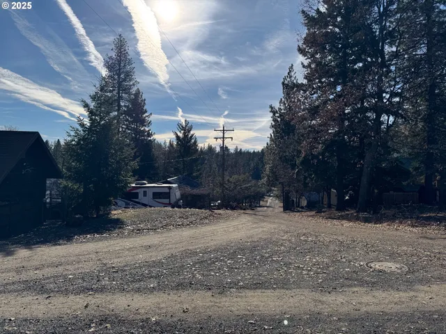 a view of outdoor space with trees
