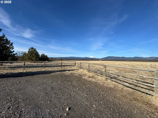 a sign on the side of the road