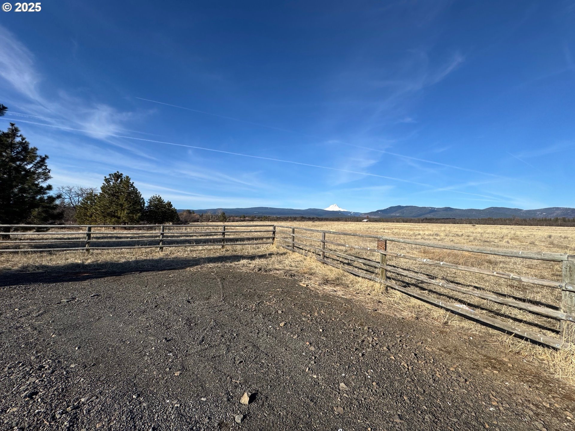 345 Oak Park Drive Wamic, OR 97063 - Photo 35 of 39 a view of an ocean beach