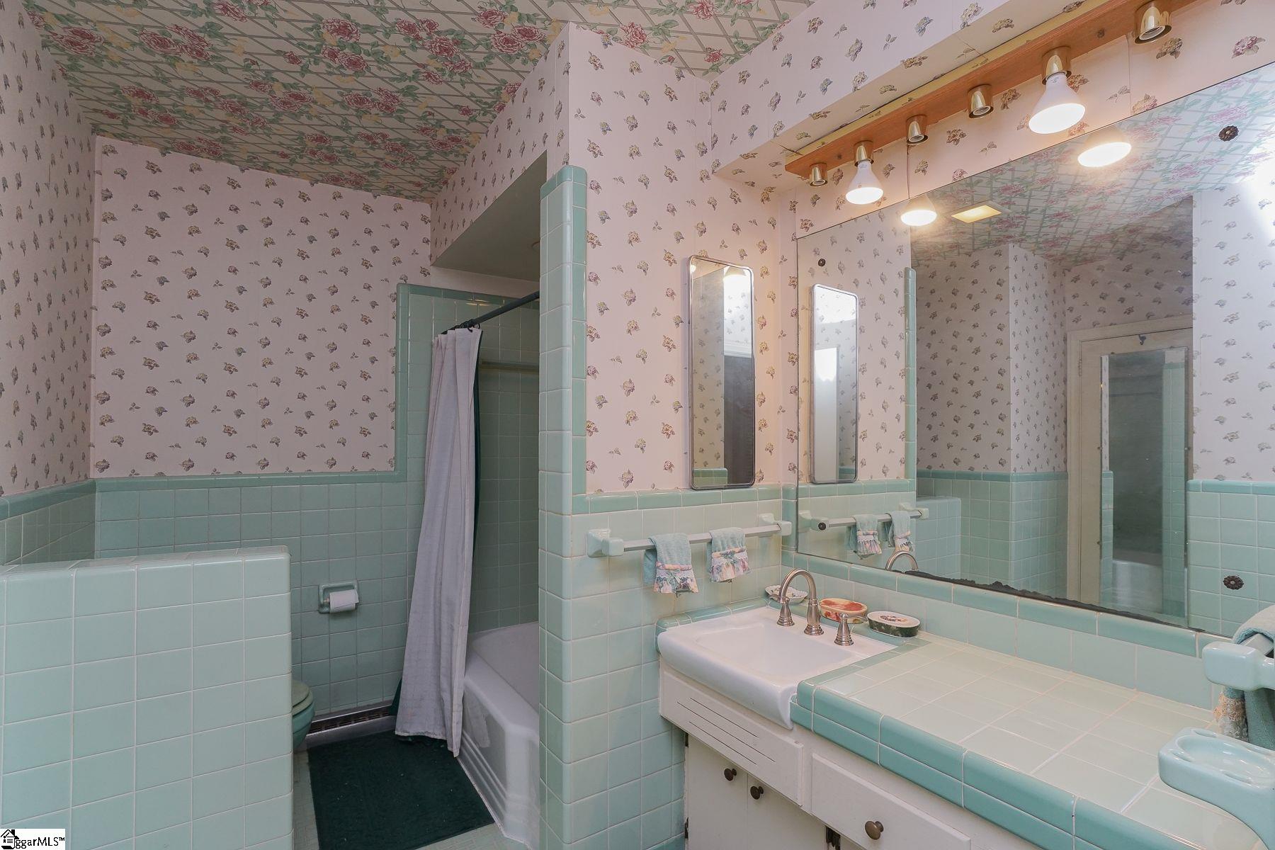 208 Sweetbriar Road Greenville, SC 29615 - Photo 15 of 23 Gallery Image 15