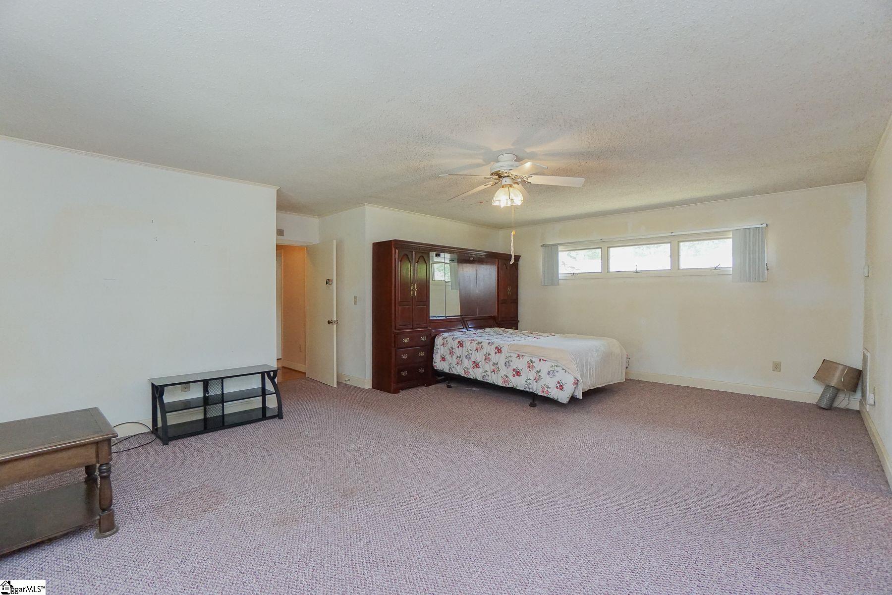 208 Sweetbriar Road Greenville, SC 29615 - Photo 18 of 23 Gallery Image 18