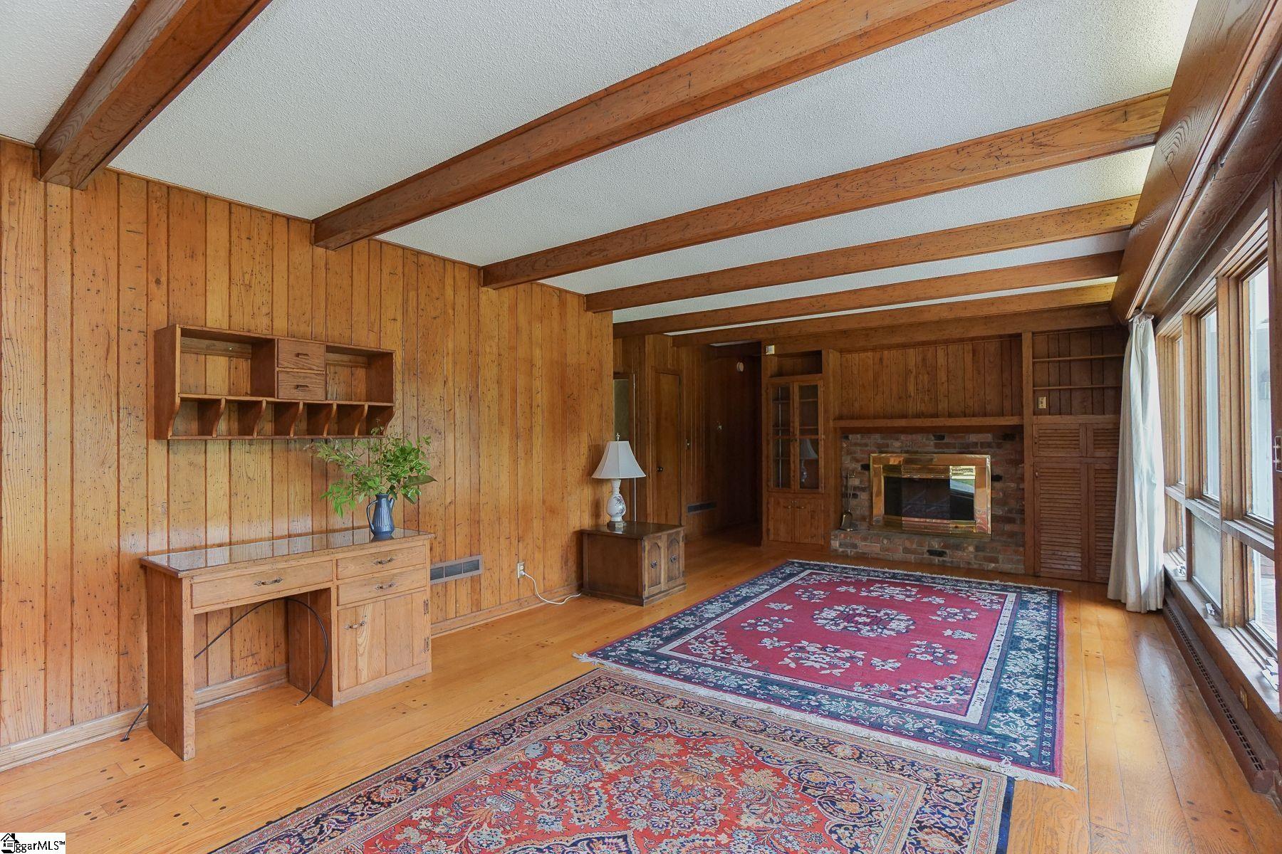 208 Sweetbriar Road Greenville, SC 29615 - Photo 9 of 23 Gallery Image 9