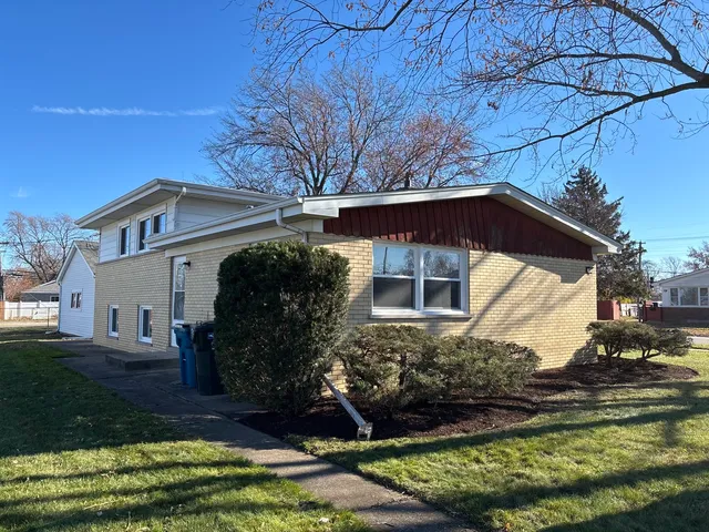 $294,700 | 191 Kathleen Lane, Chicago Heights, IL 60411