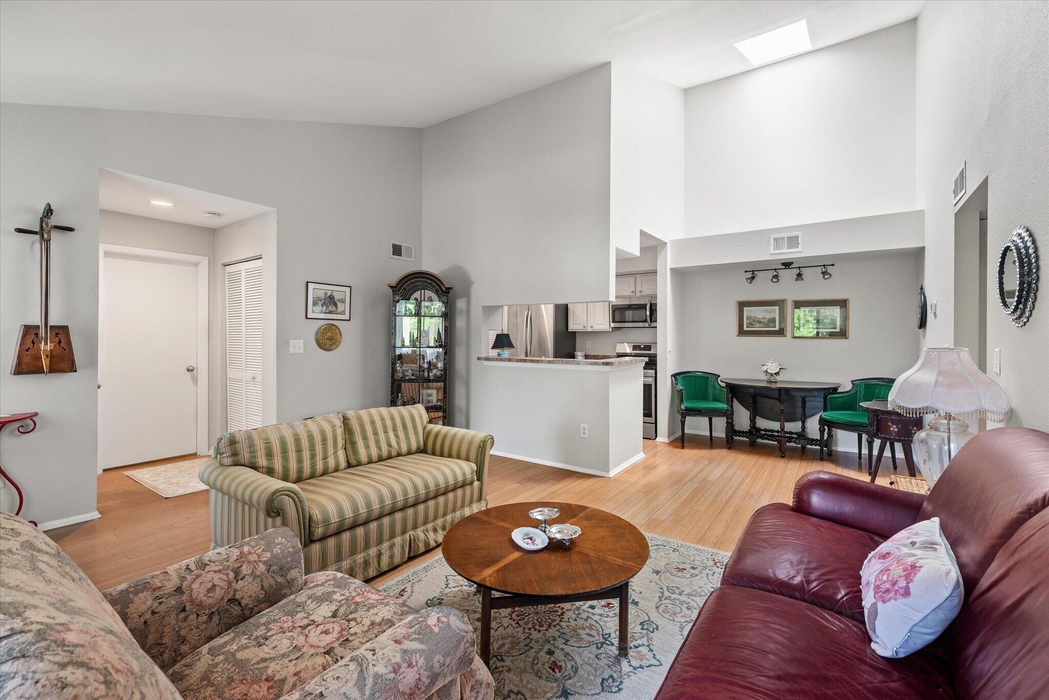 1481 Center Street, Unit 1008 Mount Pleasant, SC 29464 - Photo 6 of 37 06-Natural Light