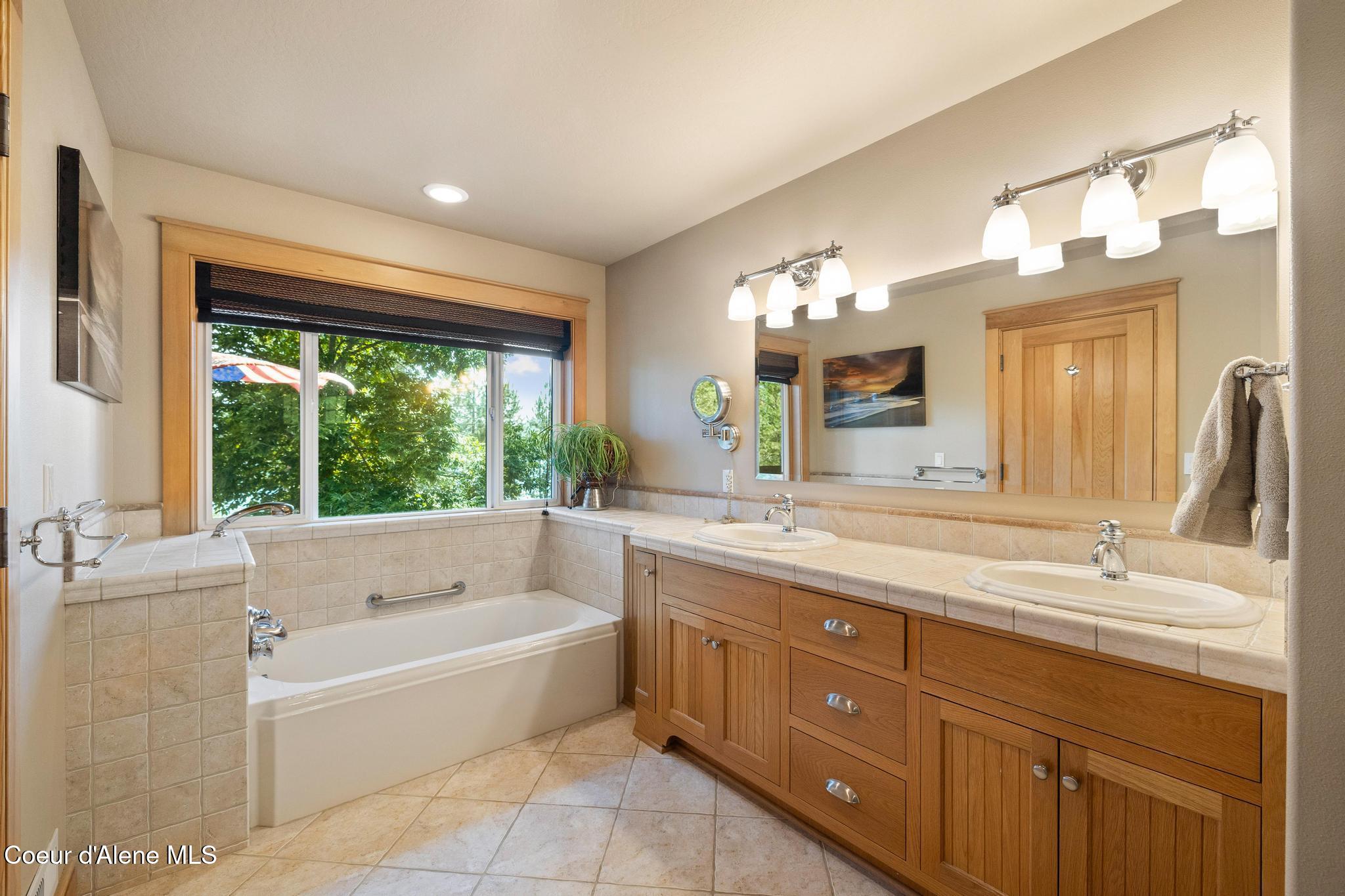 4459 East O'Gara Road Harrison, ID 83833 - Photo 25 of 47 Primary Bathroom- Tub Lake Views