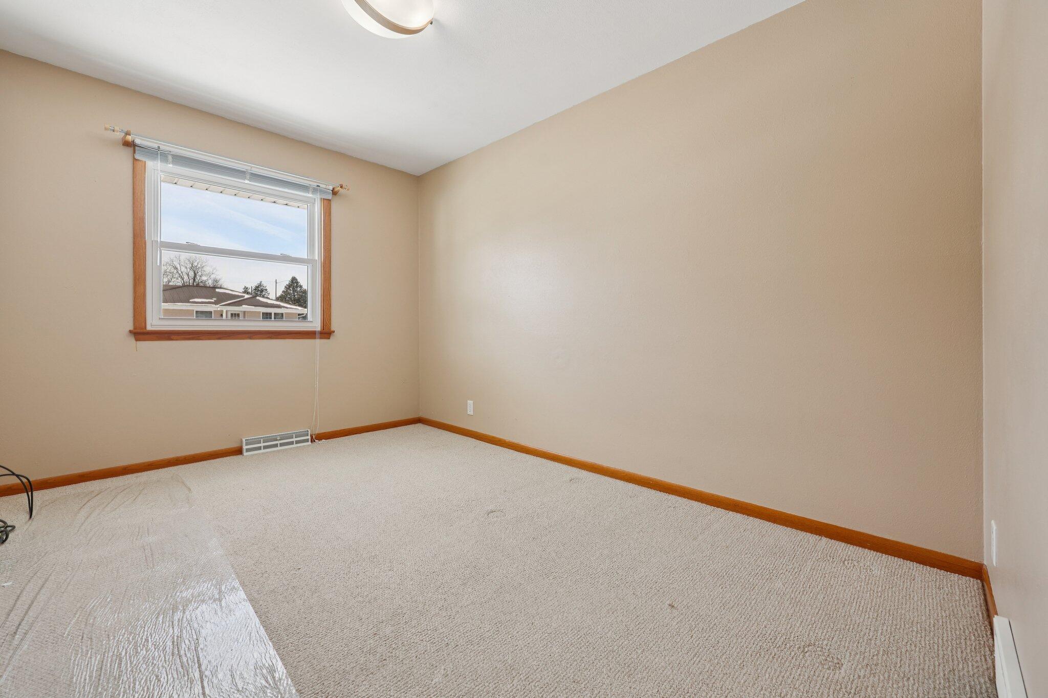 905 Ostergaard Avenue Racine, WI 53406 - Photo 19 of 34 22-web-or-mls-Ostergaard Ave-S1803-022