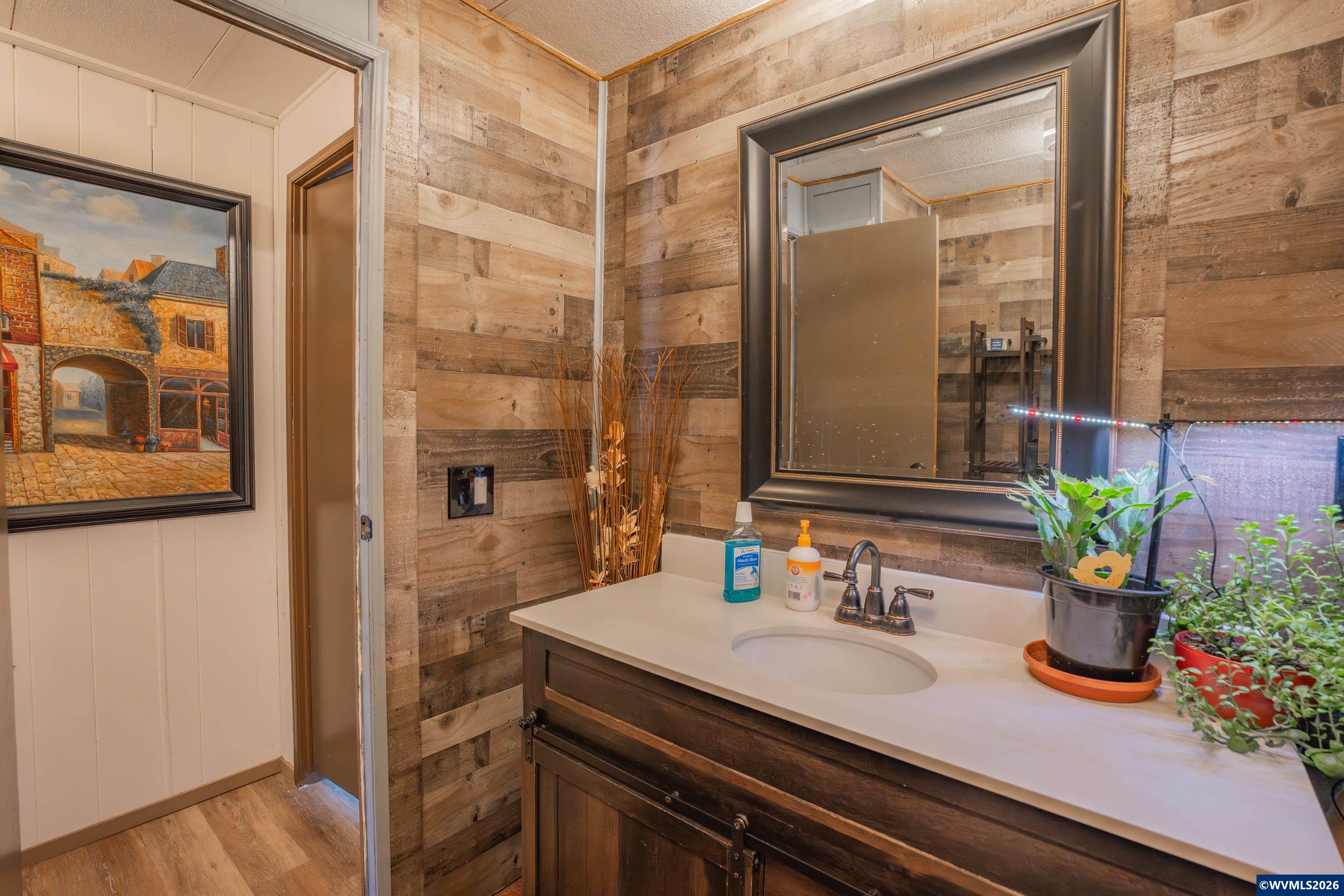950 Southeast Airport Road, Unit 4 Albany, OR 97322 - Photo 20 of 27