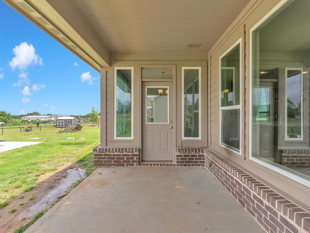 1013 Northern Oaks Court Springtown, TX 76082 - Photo 22 of 25