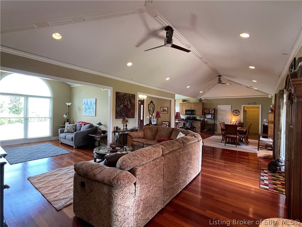 111 Bluff Ridge Road Jeffersonville, IN 47130 - Photo 12 of 48 Gallery Image 12