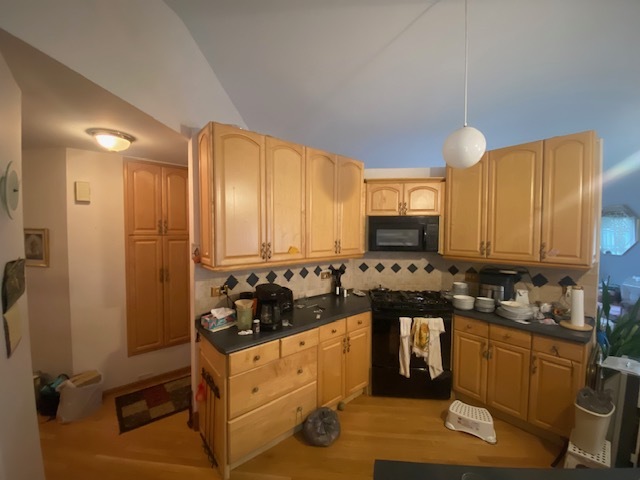 761 Laguna Road Crystal Lake, IL 60014 - Photo 2 of 16 Gallery Image 2