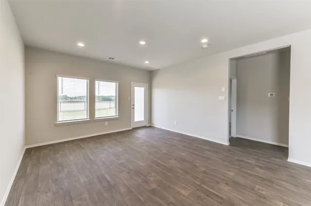 $270,000 | 16524 Cascading Pnes Court, Conroe, TX 77302