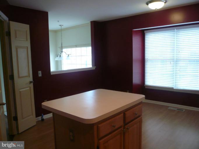 2245 Conquest Way, Unit 62 Odenton, MD 21113 - Photo 2 of 27 Kitchen