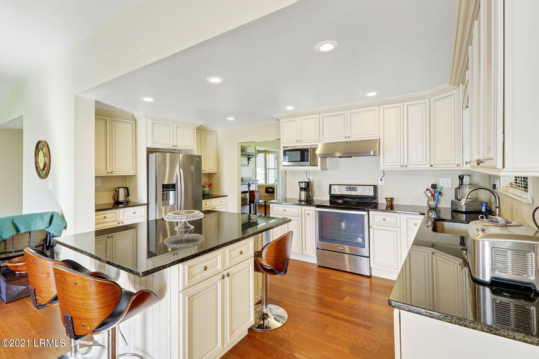 260 Walnut Street Varnville, SC 29944 - Photo 8 of 28 Kitchen from Back Door