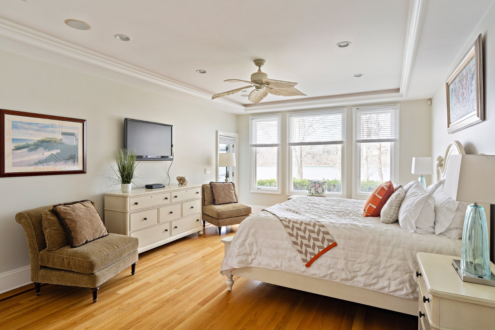 385 Barnes Road Oak Bluffs, MA 02557 - Photo 25 of 60 a bedroom with bed and window