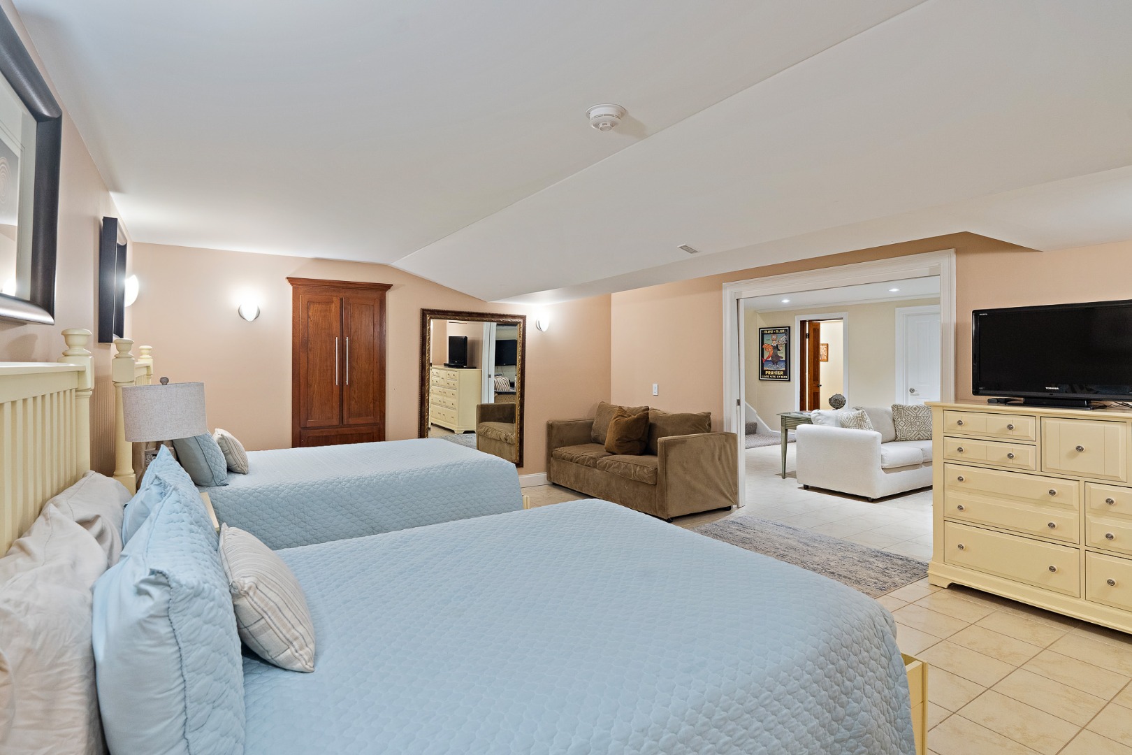 385 Barnes Road Oak Bluffs, MA 02557 - Photo 52 of 60 a living room with furniture and a flat screen tv