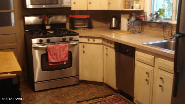 159 Foster Hill Road Milford, PA 18337 - Photo 9 of 29 DSC00477