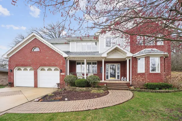 $525,000 | 5235 141st Street, Crestwood, IL 60418