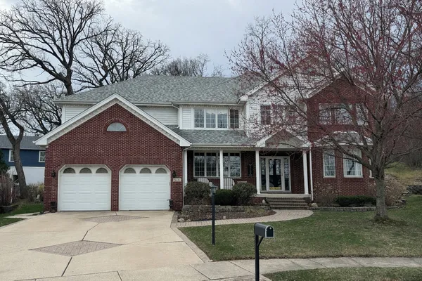$525,000 | 5235 141st Street, Crestwood, IL 60418