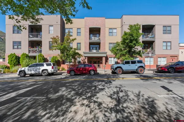 $998,000 | 543 East 2nd Avenue, Unit 3E, Durango, CO 81301
