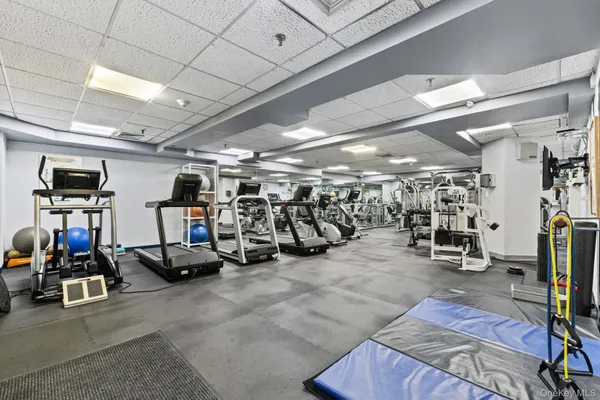 $2,900 | 25 Rockledge Avenue, Unit 714, White Plains, NY 10601
