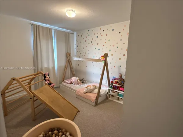 $2,400 | 412 Northwest 12th Street, Florida City, FL 33034