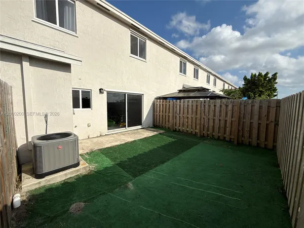 $2,400 | 412 Northwest 12th Street, Florida City, FL 33034