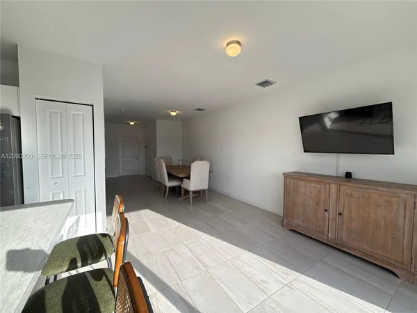 $2,400 | 412 Northwest 12th Street, Florida City, FL 33034