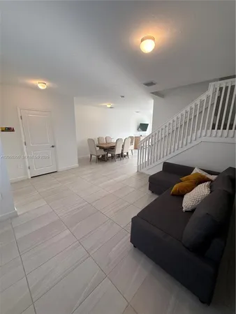 $2,400 | 412 Northwest 12th Street, Florida City, FL 33034