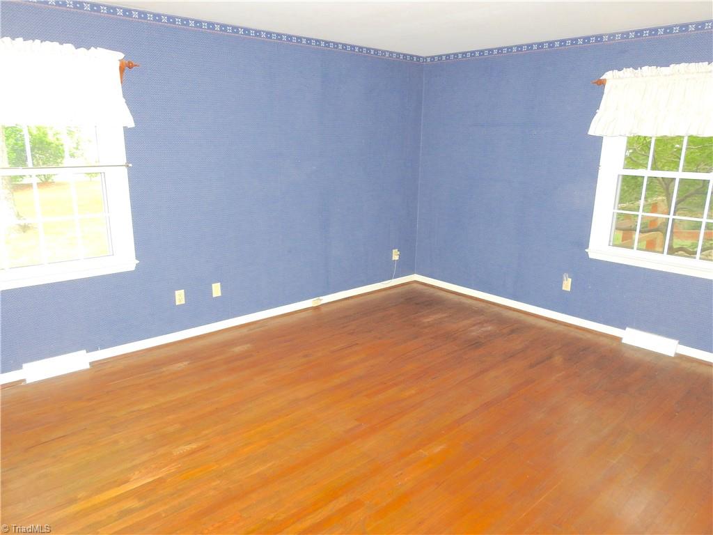 6219 Ballinger Road Greensboro, NC 27410 - Photo 9 of 19 Gallery Image 9