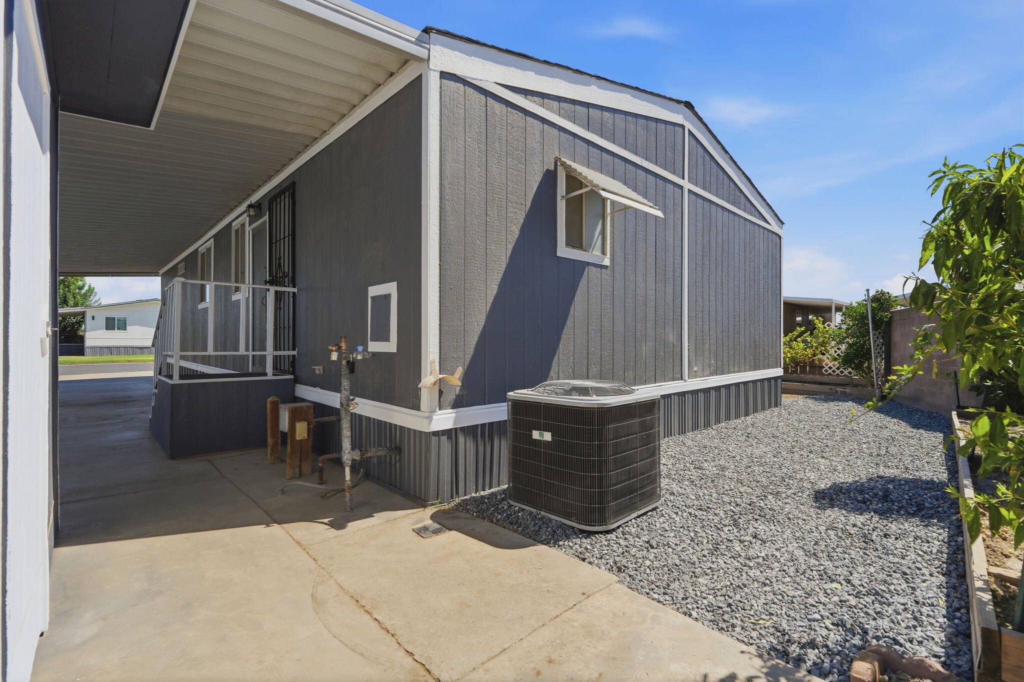 900 East Rankin Road, Unit 142 Tulare, CA 93274 - Photo 28 of 34 32-900_East_Rankin_Road_142_Tulare_025