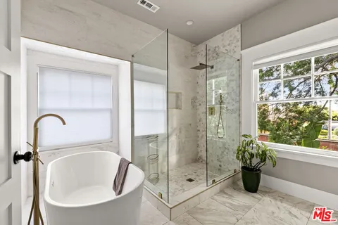 $1,695,000 | 2248 South Hobart Boulevard, Los Angeles, CA 90018