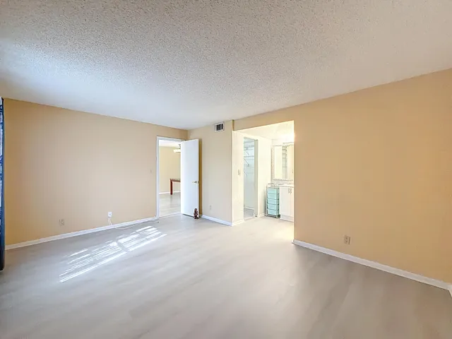 $1,950 | 2500 Fiore Way, Unit 102C, Delray Beach, FL 33445